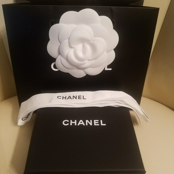 ***SOLD***Chanel Brooch - Picture 5 of 5